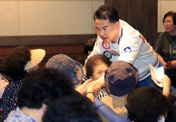 과거와 현재를 연결하는 청소년 역사기행 해당 이미지 입니다