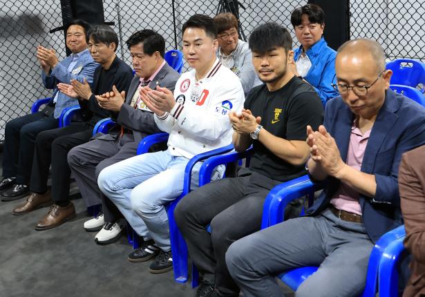 도봉구연맹회장배 이종격투기 대회 해당 이미지 입니다