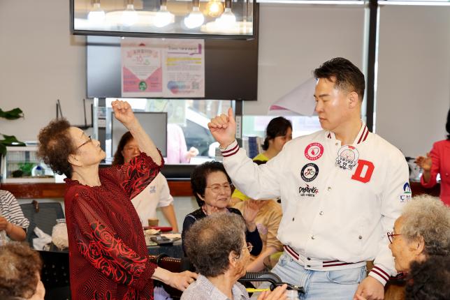 숲속마을 주민협의체 10주년-사회적 협동조합 5주년 기념행사 해당 이미지 입니다
