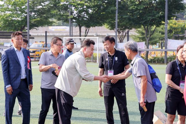 도봉구 자문위원장기 축구 대회 해당 이미지 입니다