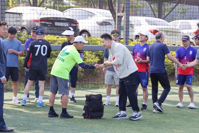 도봉구 자문위원장기 축구 대회 해당 이미지 입니다