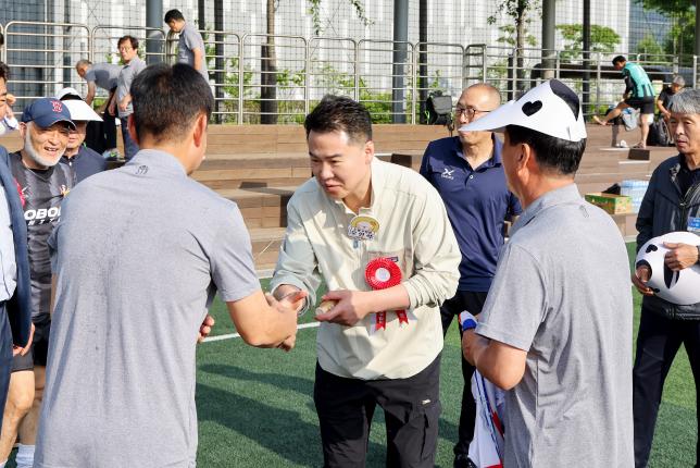 도봉구 자문위원장기 축구 대회 해당 이미지 입니다