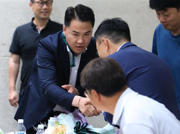 상공회 최고경영자과정 교육 수료식  해당 이미지 입니다
