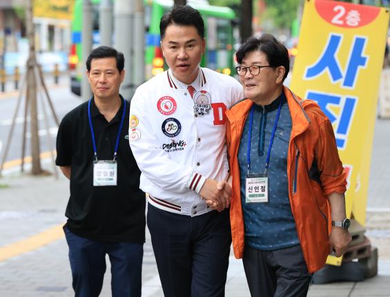 창동신창, 창동골목시장 상인회 워크숍 환송 해당 이미지 입니다