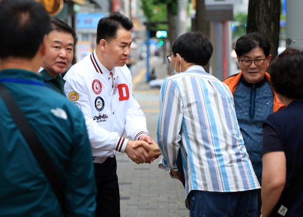창동신창, 창동골목시장 상인회 워크숍 환송 해당 이미지 입니다