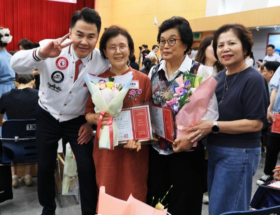 도봉구 모범구민 표창 수여식-1 해당 이미지 입니다