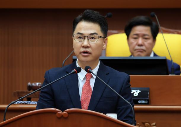 제345회 정례회 구정질문 해당 이미지 입니다