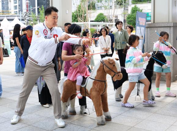 도봉구청 광장 야외도서관 해당 이미지 입니다