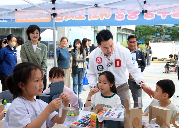 도봉구청 광장 야외도서관 해당 이미지 입니다