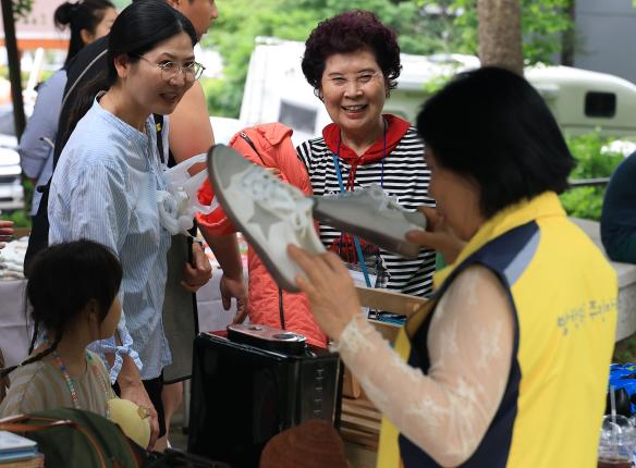 방학3동 주민자치회 벼룩시장 해당 이미지 입니다