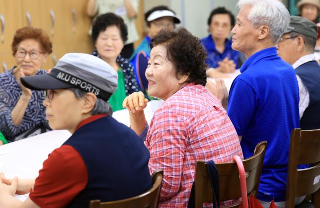 도봉동어르신복지관 복날 삼계탕 나눔 해당 이미지 입니다