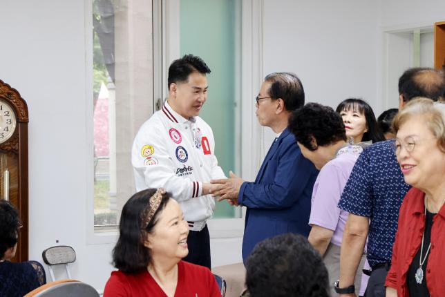 북한산 아이파크 경로당 초복행사 해당 이미지 입니다
