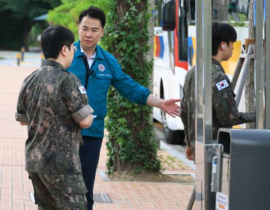예비군 훈련 환송 해당 이미지 입니다
