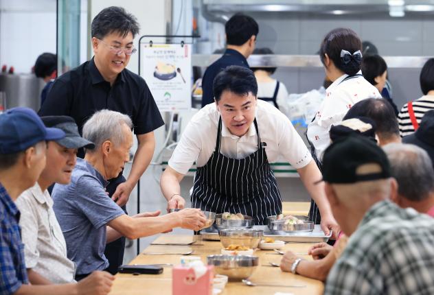 농아인협회 도봉구지회 복날맞이 위안 행사 해당 이미지 입니다