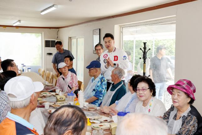 성황당 경로당 복날행사 해당 이미지 입니다