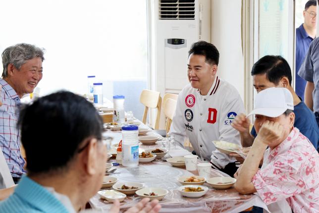 성황당 경로당 복날행사 해당 이미지 입니다