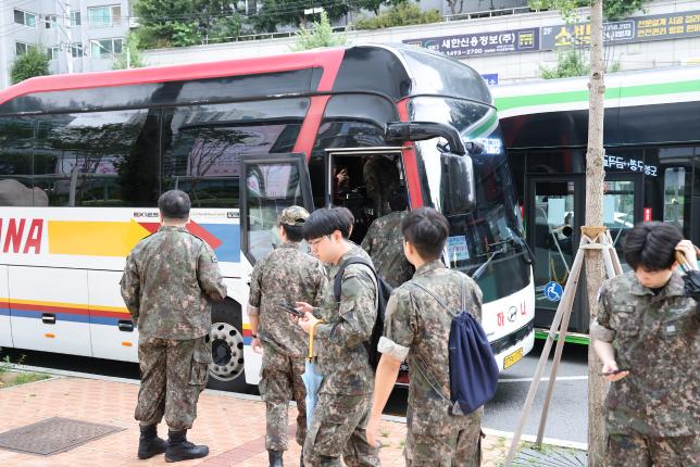 예비군 환송 해당 이미지 입니다