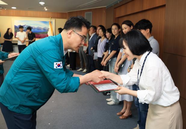 확대간부회의  해당 이미지 입니다
