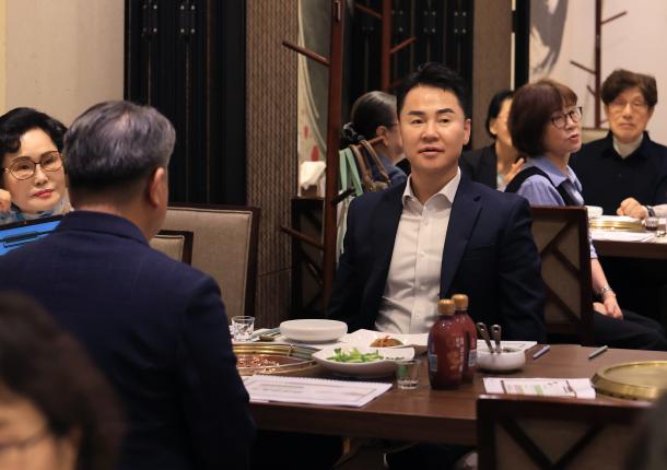 도봉문화원 이사회 오찬 해당 이미지 입니다