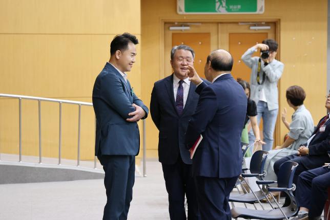 평화통일 서예공모전 시상식 해당 이미지 입니다