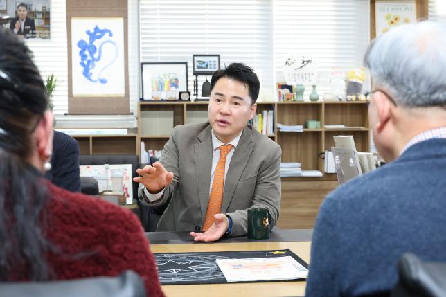 한국공인중개사협회 도봉구 연합 기부성금 전달식