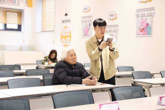 도봉아카데미 'AI와 모바일로 완성하는 나의 첫 숏폼' 개강식