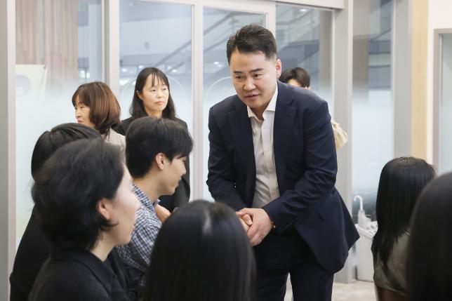 청년 인턴십 참가자 간담회